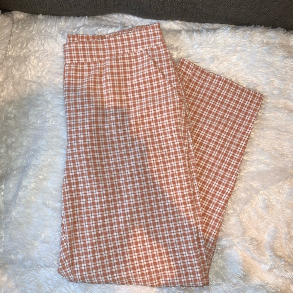 Adorable Pink Plaid Pants🐷